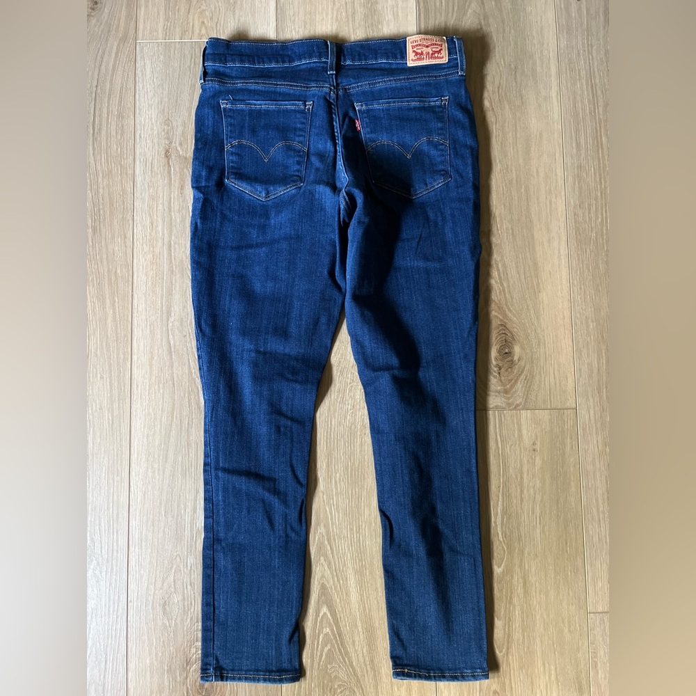 LEVIS 311 Shaping Skinny Jeans EUC - Picture 2 of 8